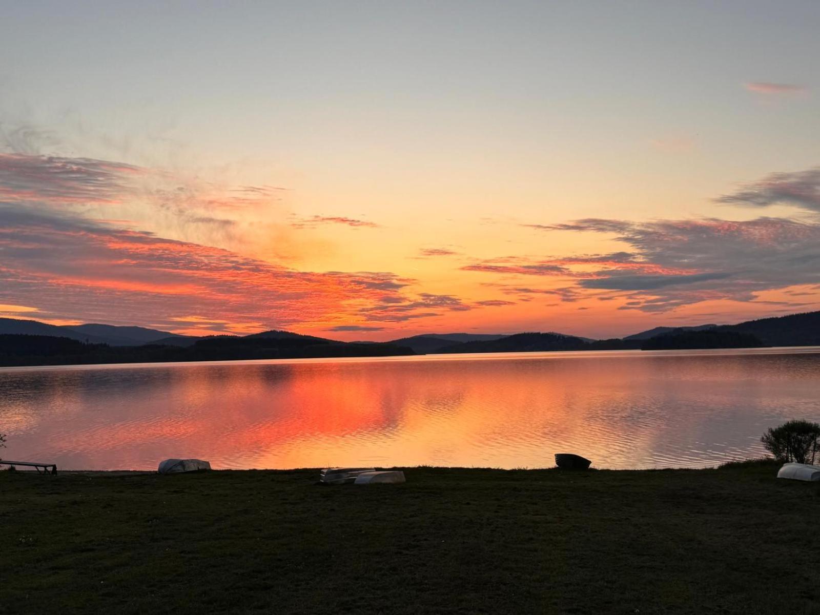 Apartmany Rak Lipno Černá v Pošumaví エクステリア 写真